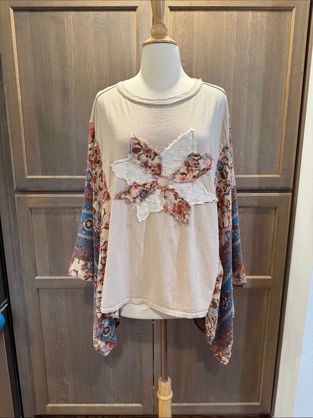 Easel-  Hobo Top